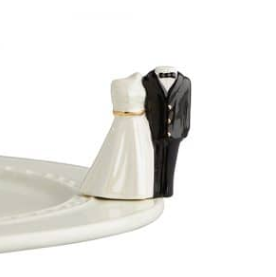 Nora Fleming Mini - down the aisle