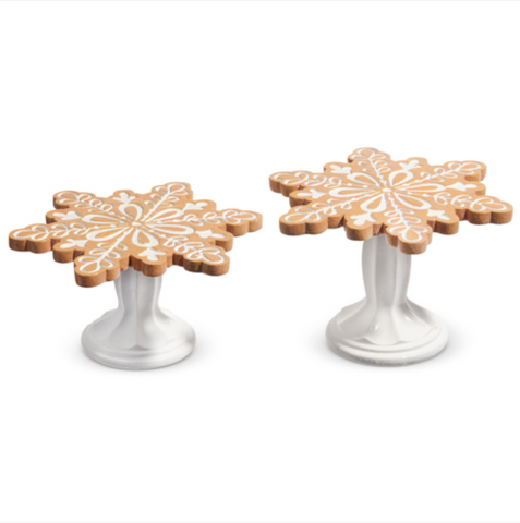 Gingerbread Cookie Pedestal