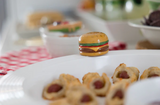 Nora Mini - for the bun of it (hamburger)