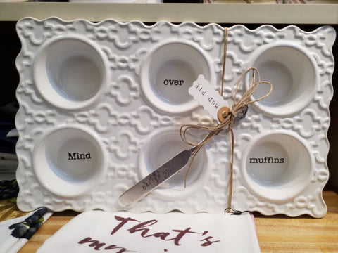 Circa Muffin Pan Set